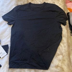 Men’s lululemon short sleeve